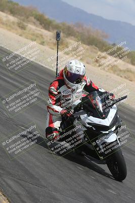 media/May-05-2025-Moto Forza (Mon) [[3c1838c5e5]]/3-C Group/Session 2 (Turn 7 Inside)/